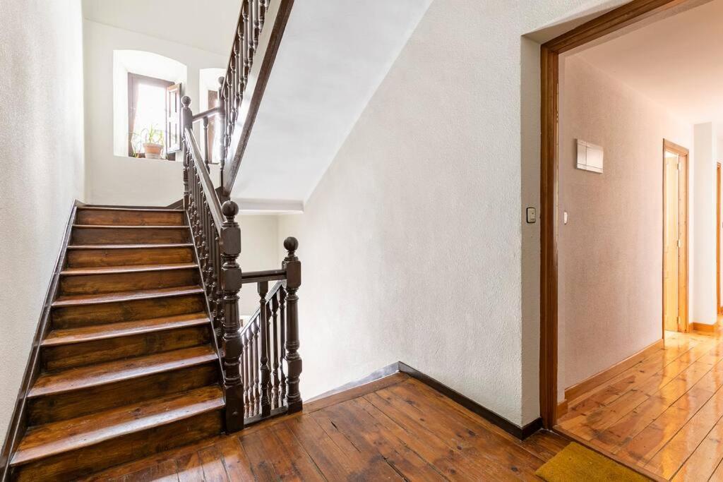 Espectacular Apartamento Reformado En Edificio Historico, Con Wifi 칸프랑크 외부 사진